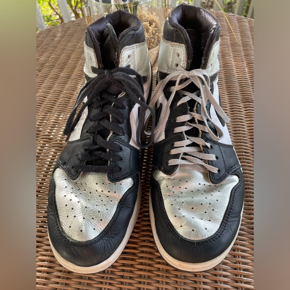 Nike Air Jordan Silver Toe high tops - Picture 11 of 12
